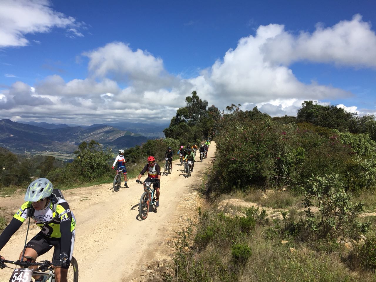 Wikiloc. (s.f.). Las mejores rutas de Mountain Bike en Cucunubá, Cundinamarca. https://es.wikiloc.com/rutas/mountain-bike/colombia/cundinamarca/cucunuba