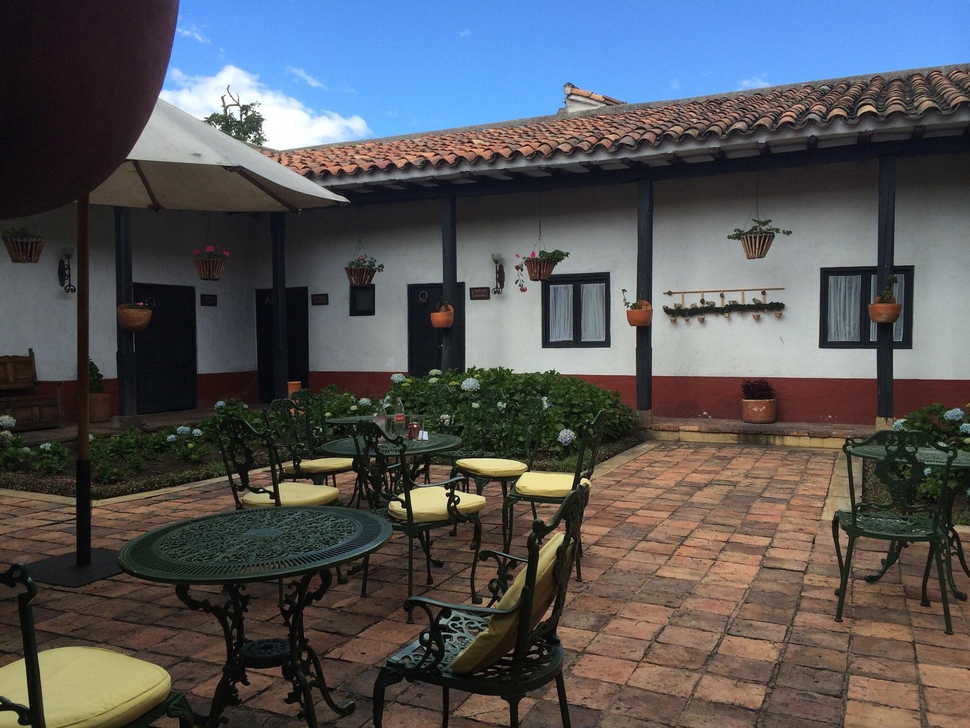 Tripadvisor. (2025). La Posada de Don Pedro https://www.tripadvisor.es/Hotel_Review-g6495628-d6885728-Reviews-La_Posada_de_Don_Pedro-Cucunuba_Cundinamarca_Department.html